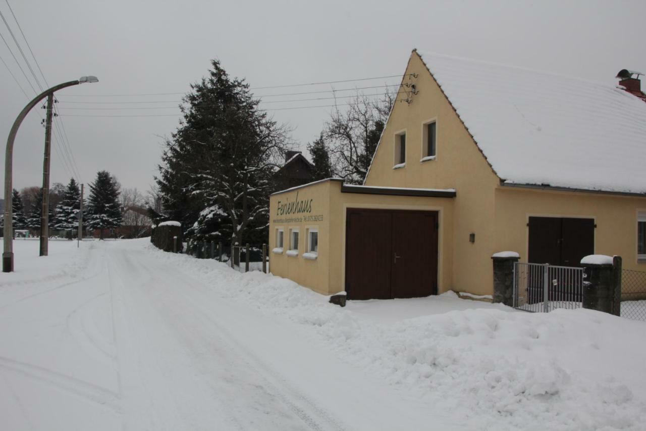 Ferienhaus "Ullersdorfer Teiche" Ullersdorf  エクステリア 写真